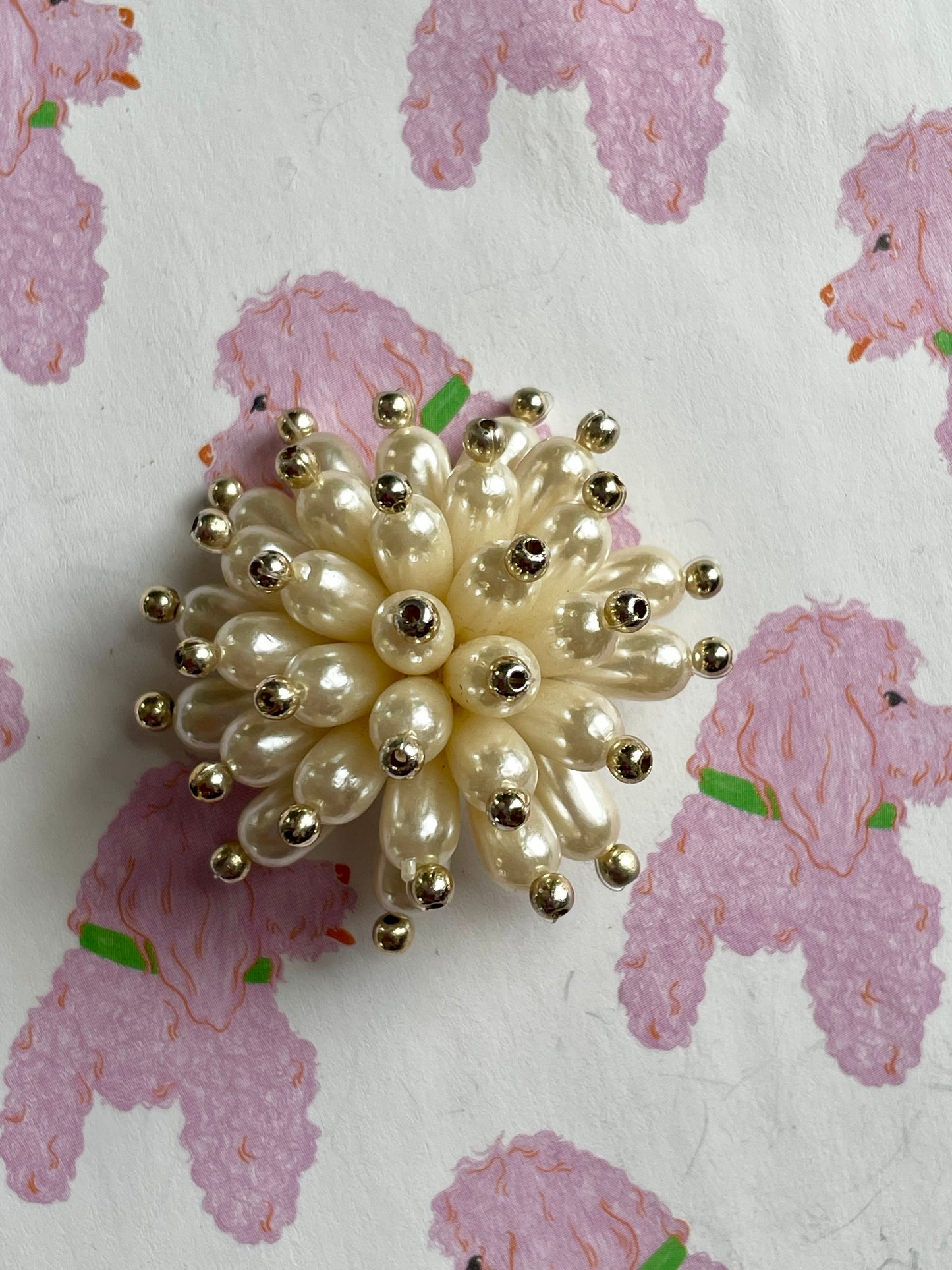 Vintage faux parel broche