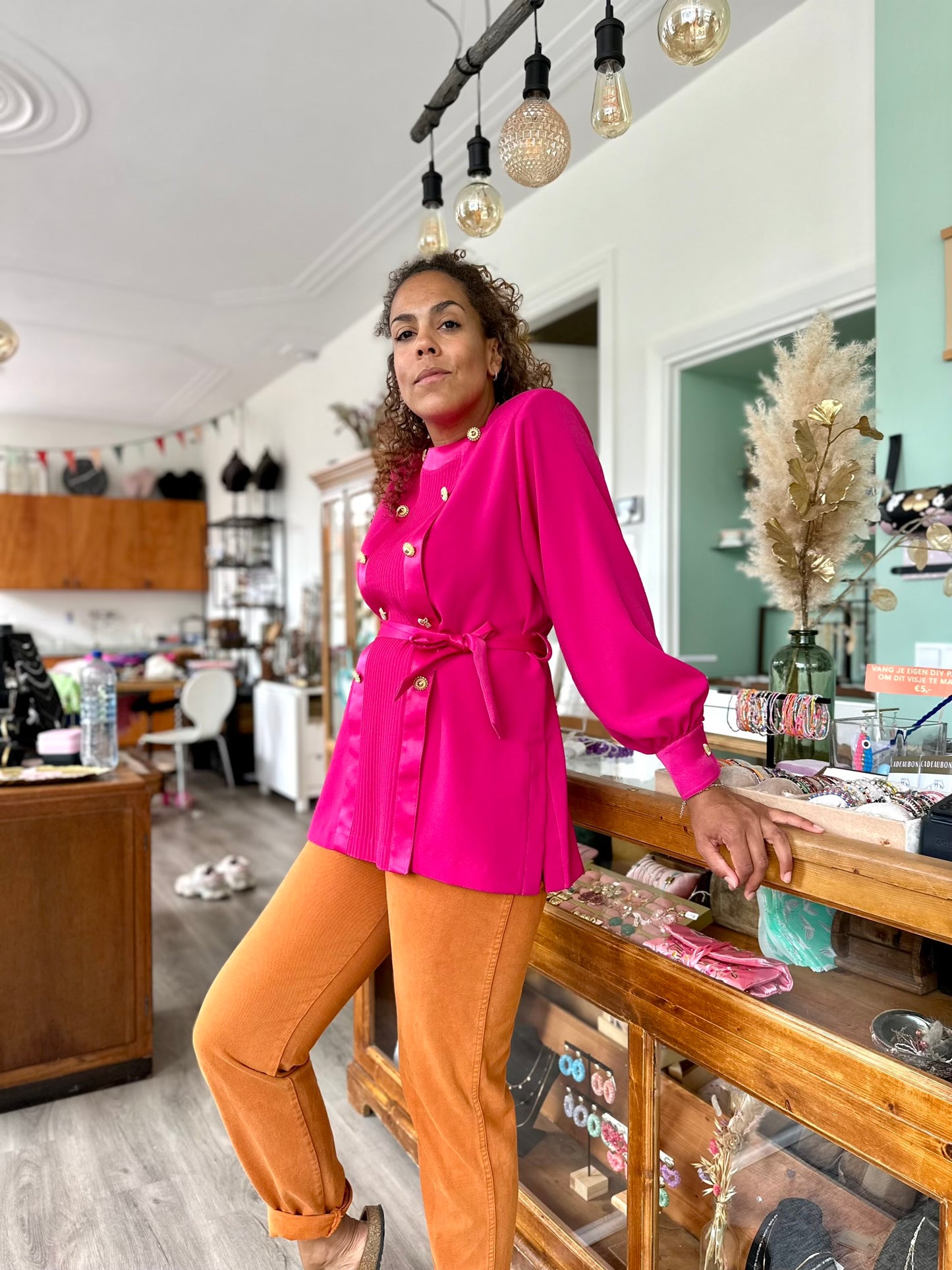 Vintage dramatic fuchsia blouse