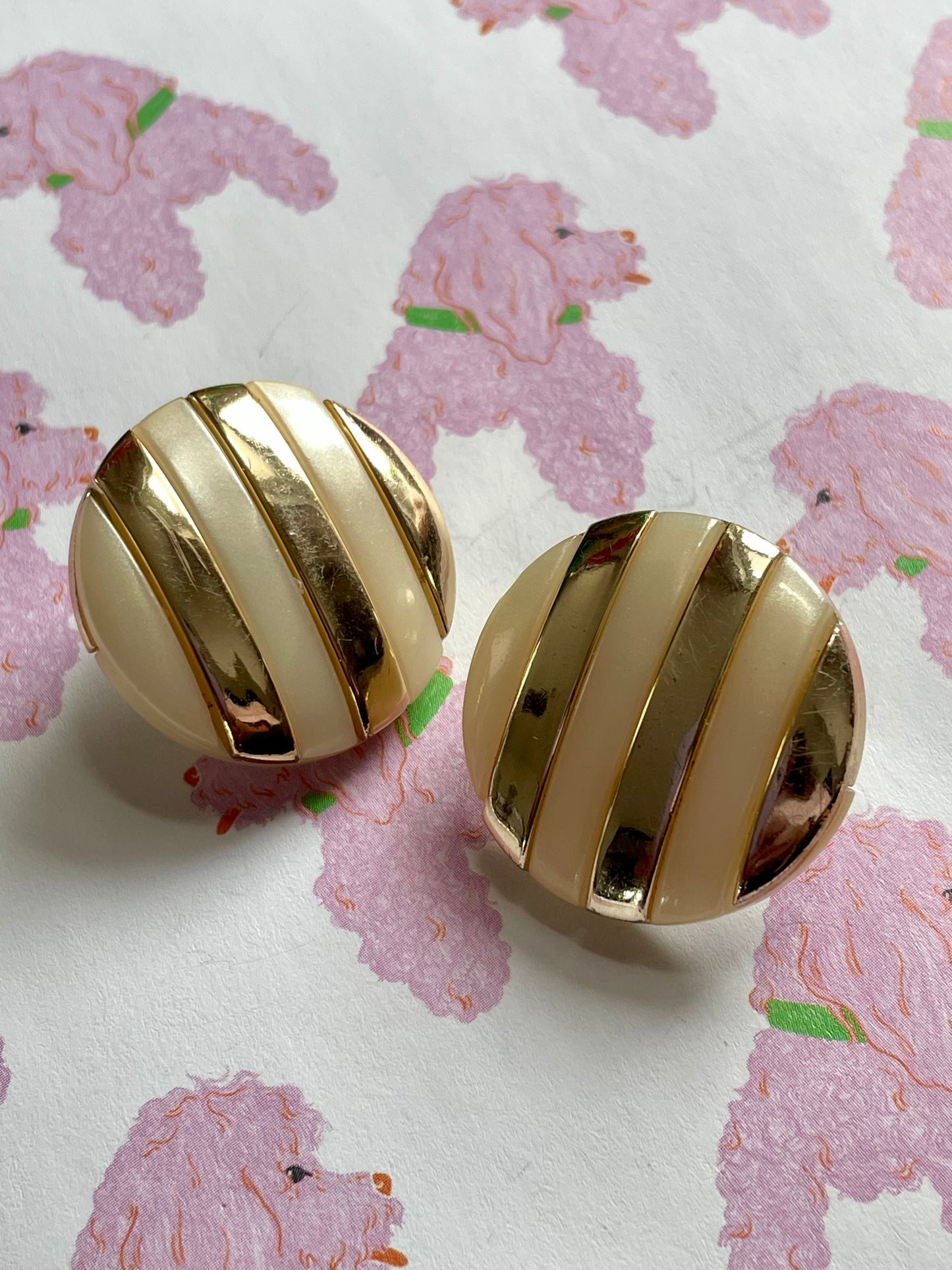 Vintage goud gestreepte oorbel