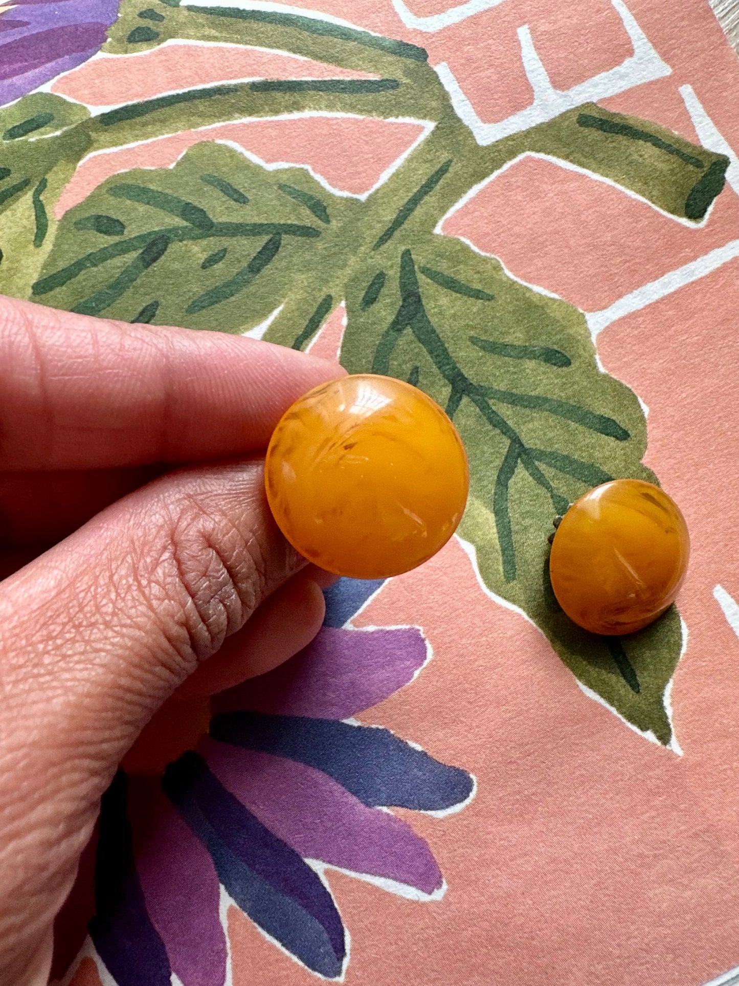 Vintage epoxy clip-oorbellen