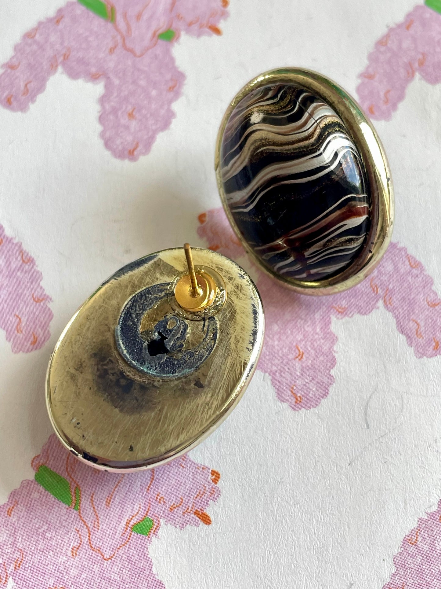 Vintage zwarte marmer look oorbellen