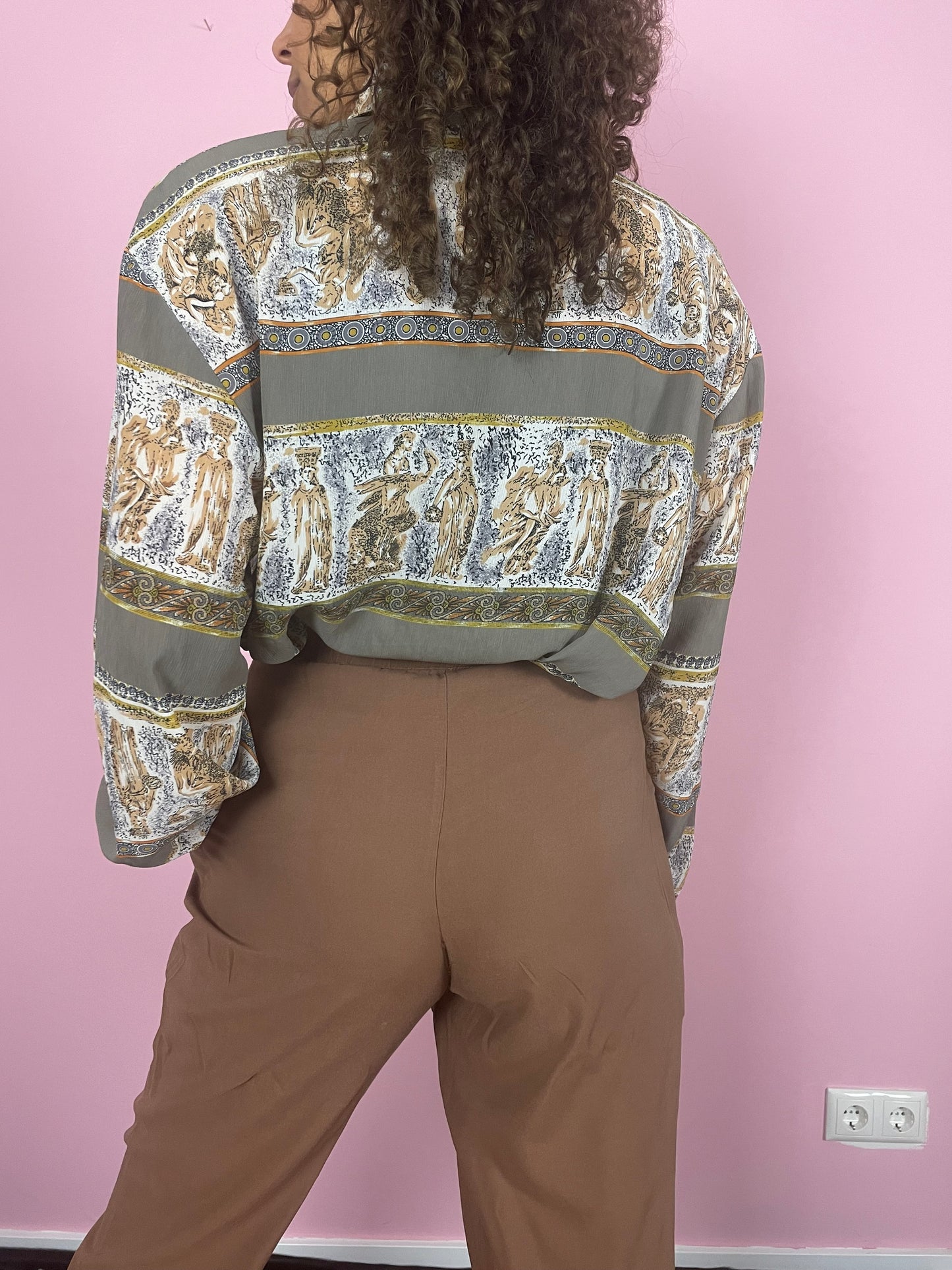 Vintage plus size blouse met Griekse print