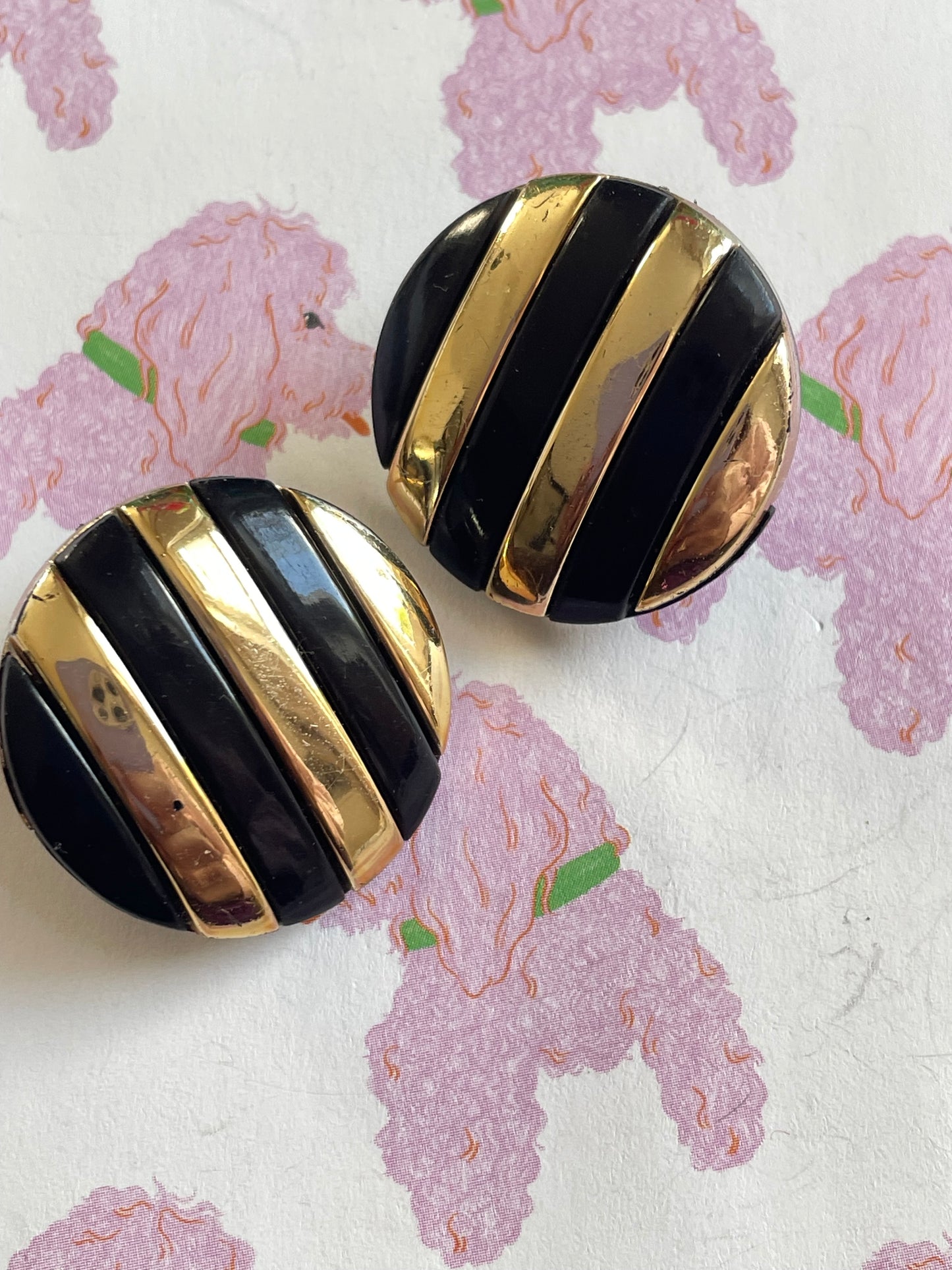 black & golden clip-oorbellen