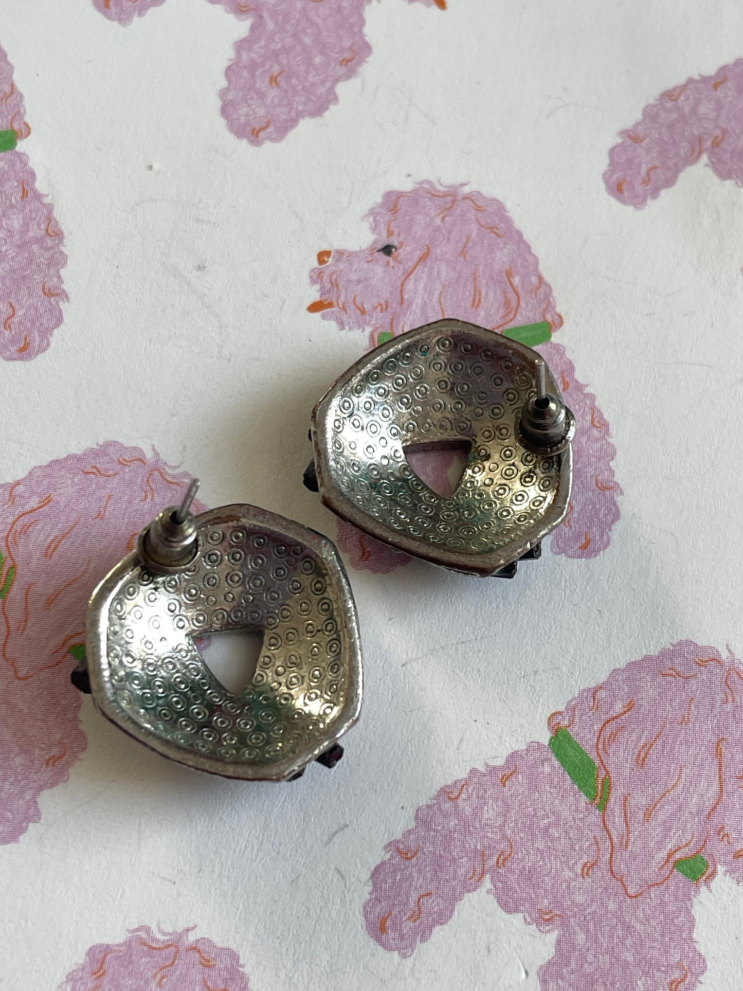Beaded infinity oorstekers