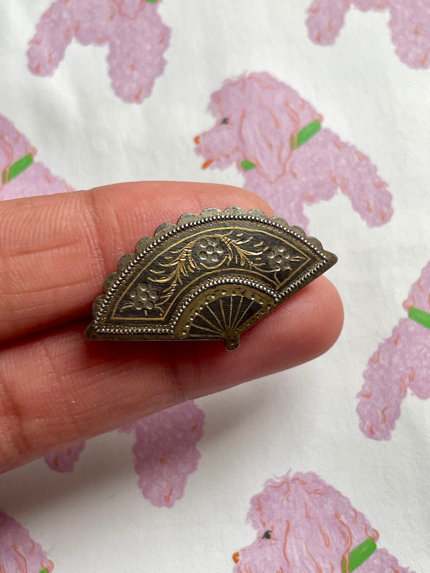 Vintage bronskleurige waaier broche