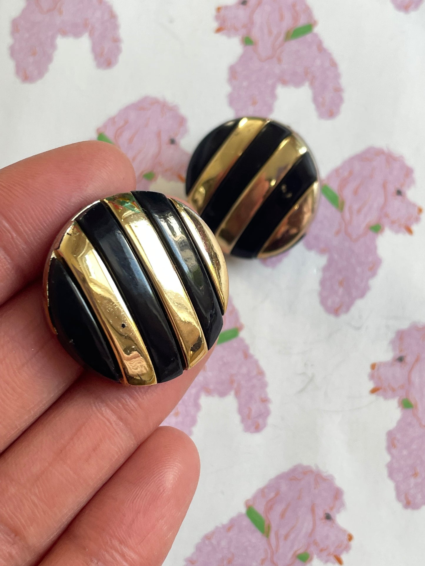 black & golden clip-oorbellen