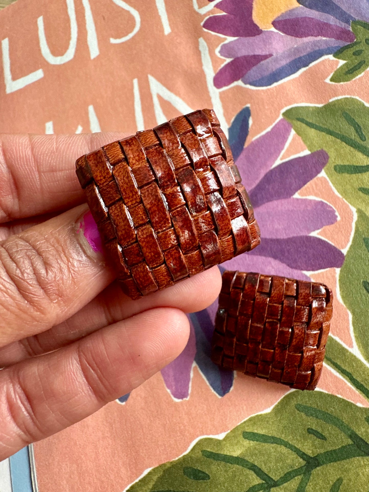 Vintage vierkante leather-look clip-oorbellen