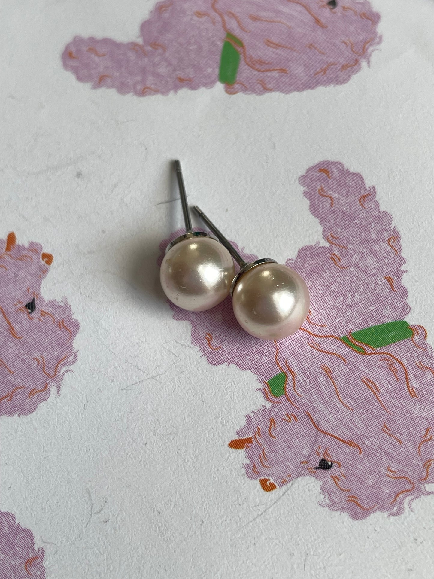 Faux parel oorstekers