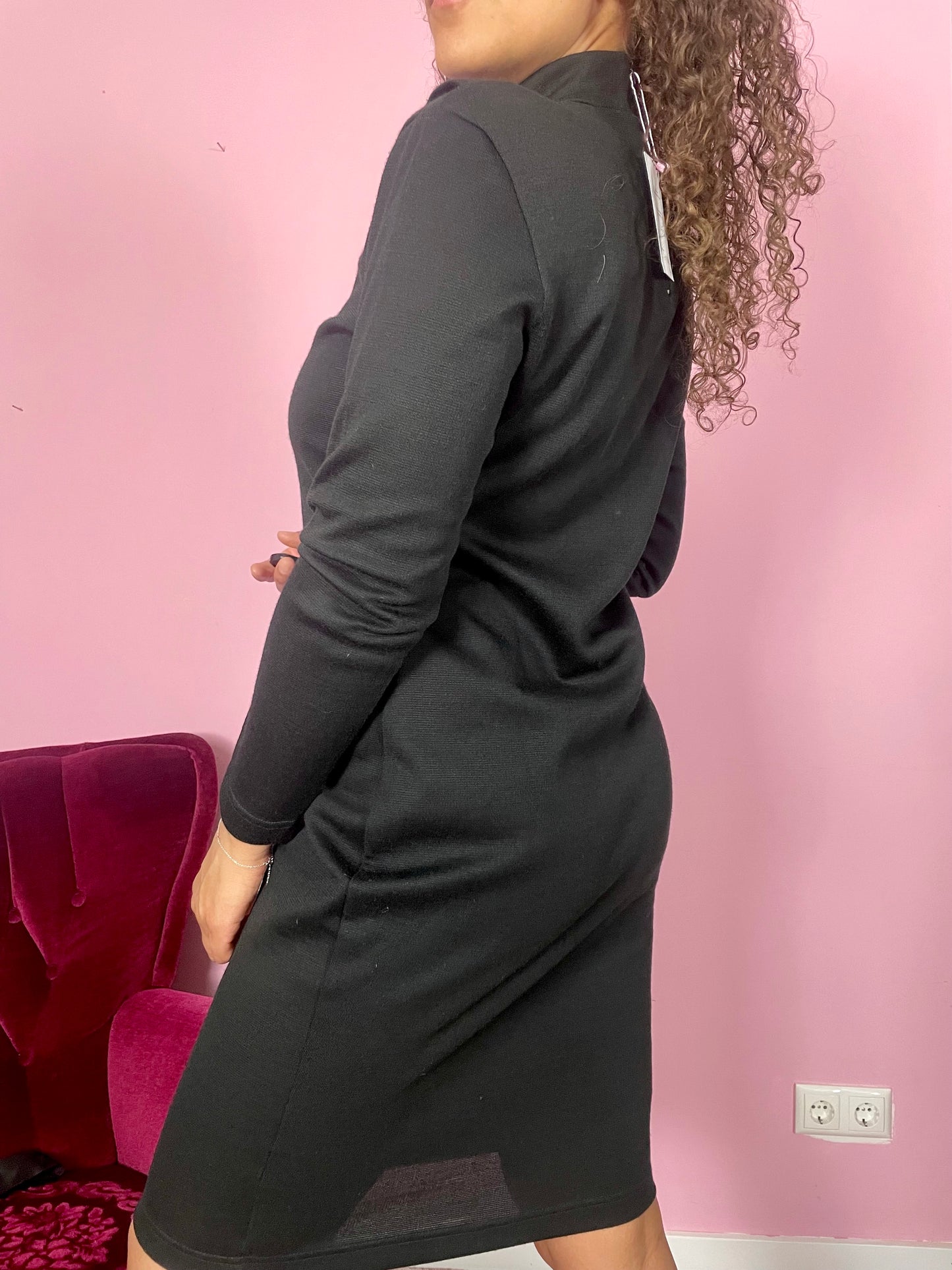 Vintage little black dress met rode bies