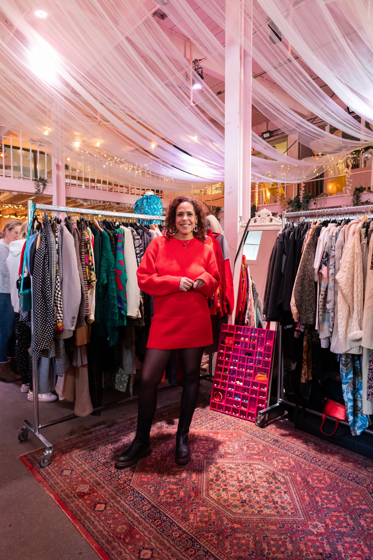 Persoonlijk geselecteerde vintage kleding door Alicia van The Comeback Store