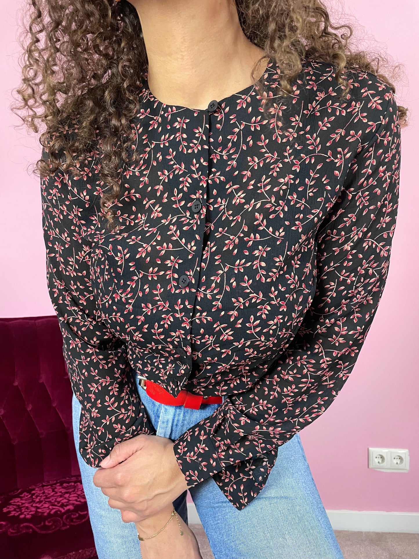 Vintage blouse met rode blaadjes