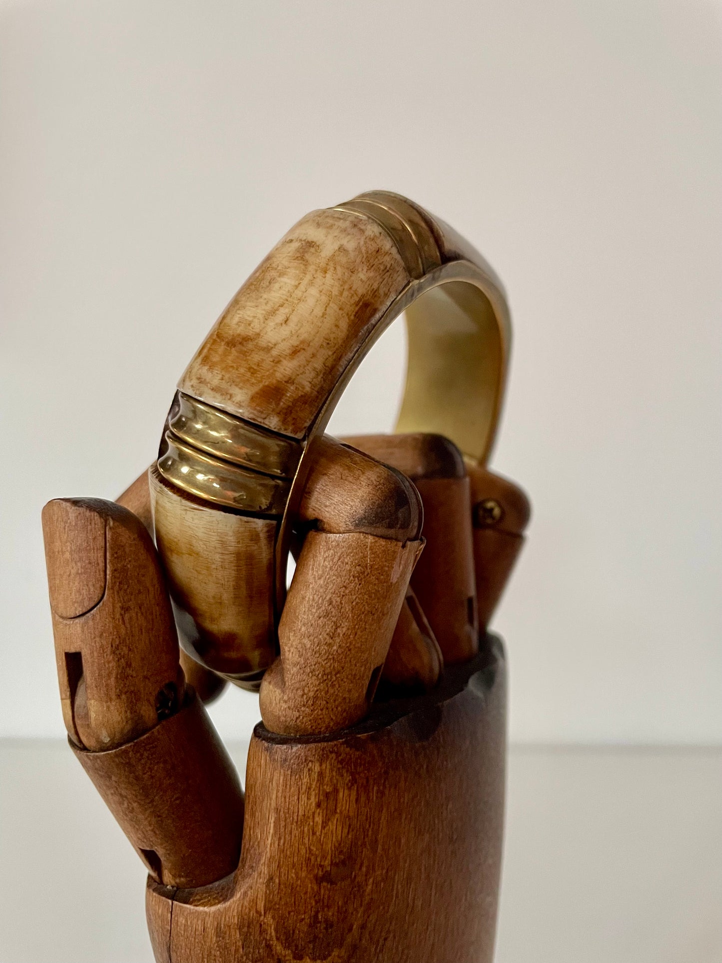 Vintage messing statement bone bangle