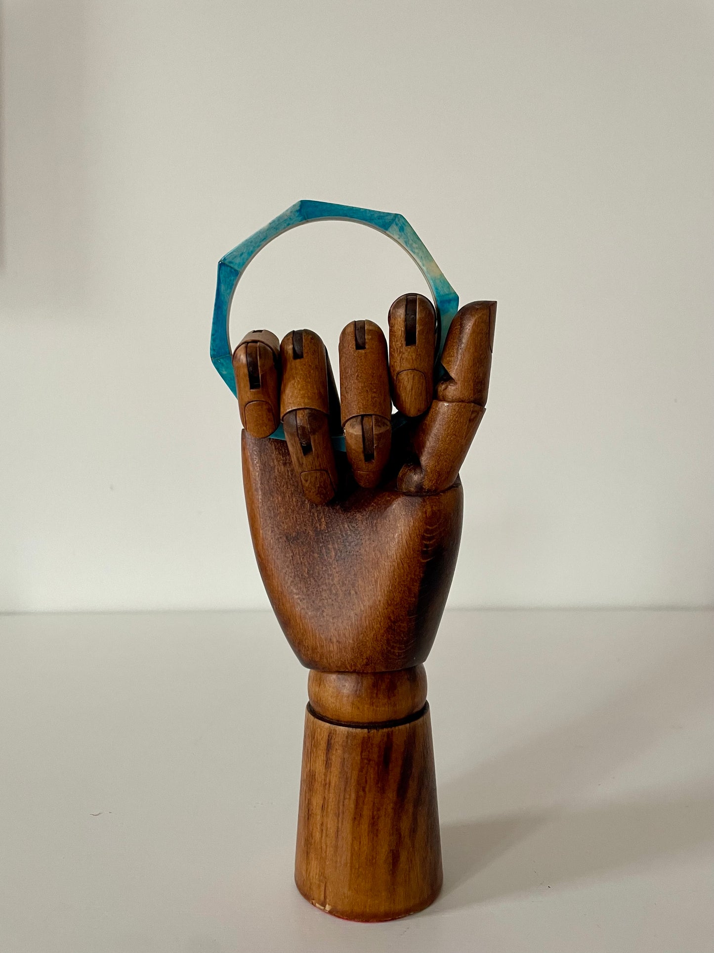 Vintage achthoekige bone bangle blauw