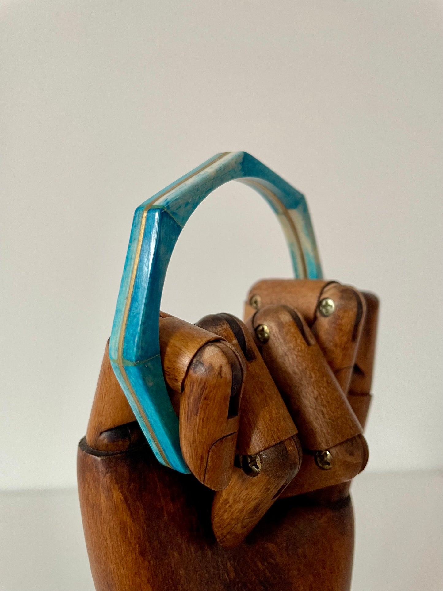 Vintage achthoekige bone bangle blauw