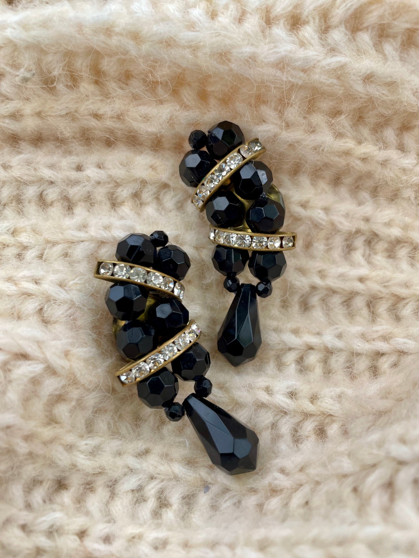 Zware strass oorbellen