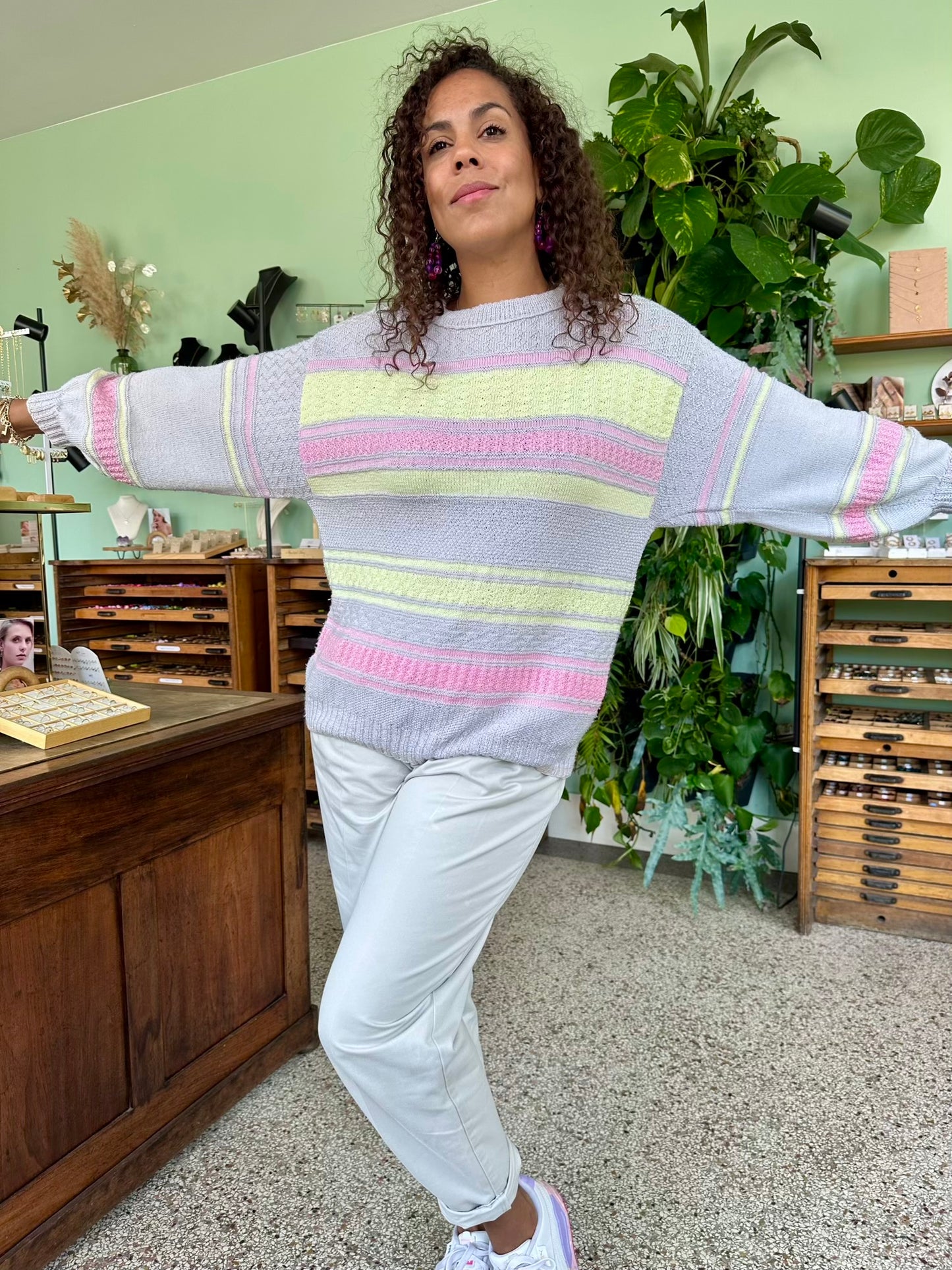Vintage pastel knitted sweater M-L
