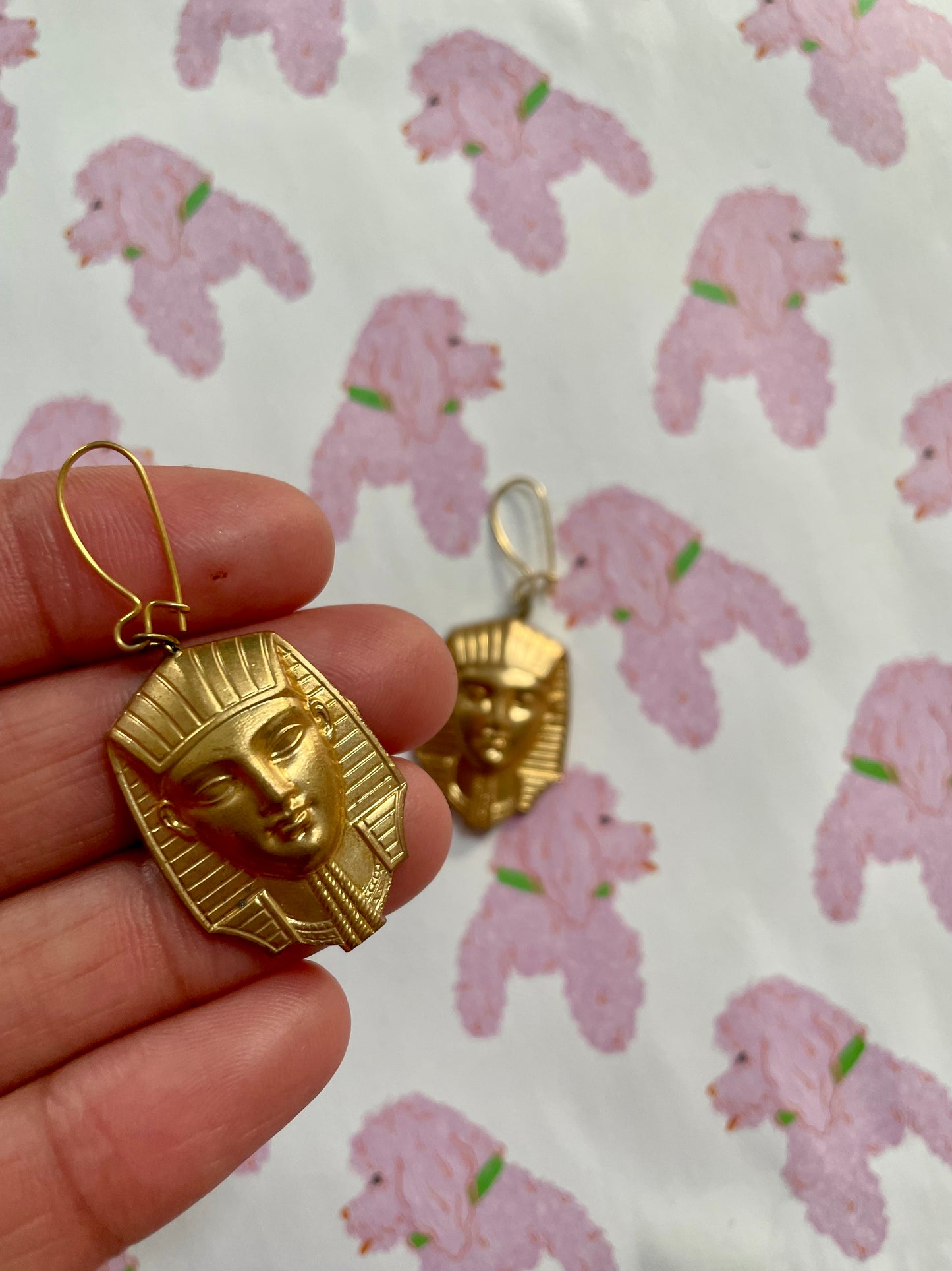 Goudkleurige farao oorbellen