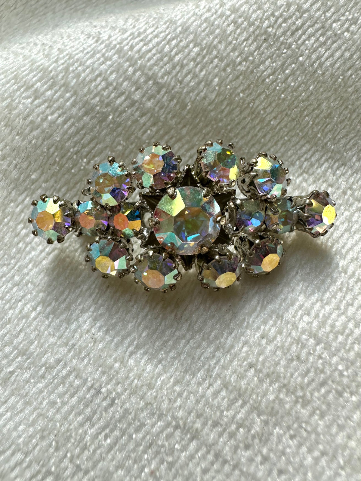 Vintage ovalen aurelia boralis broche