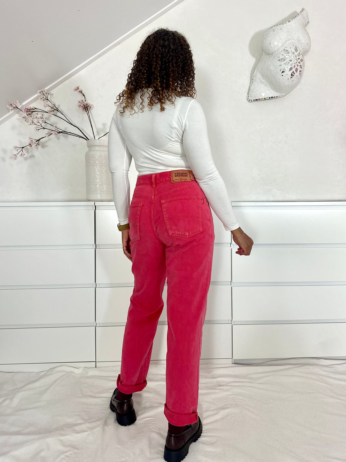 Vintage fuchsia straight leg jeans, mid-waist - L