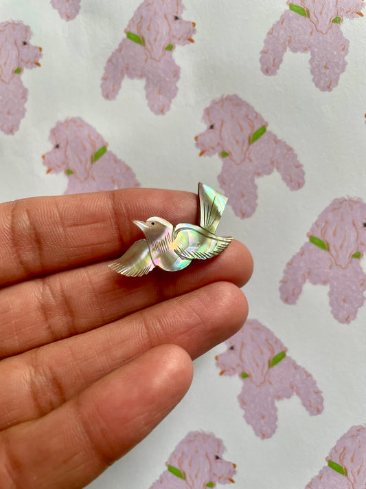 Vintage parelmoeren zwaluw broche