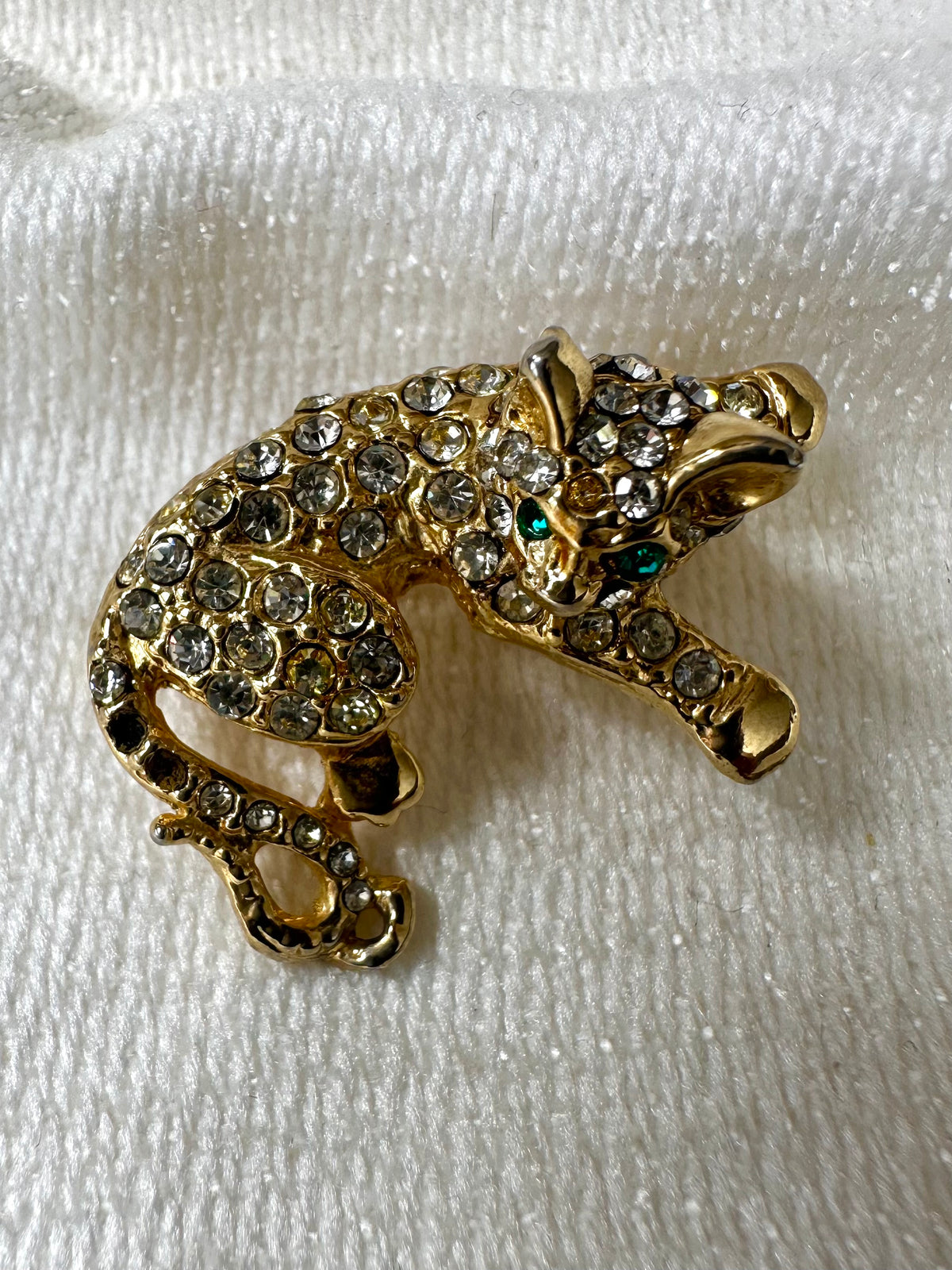 Vintage goudkleurige katten broche met strass