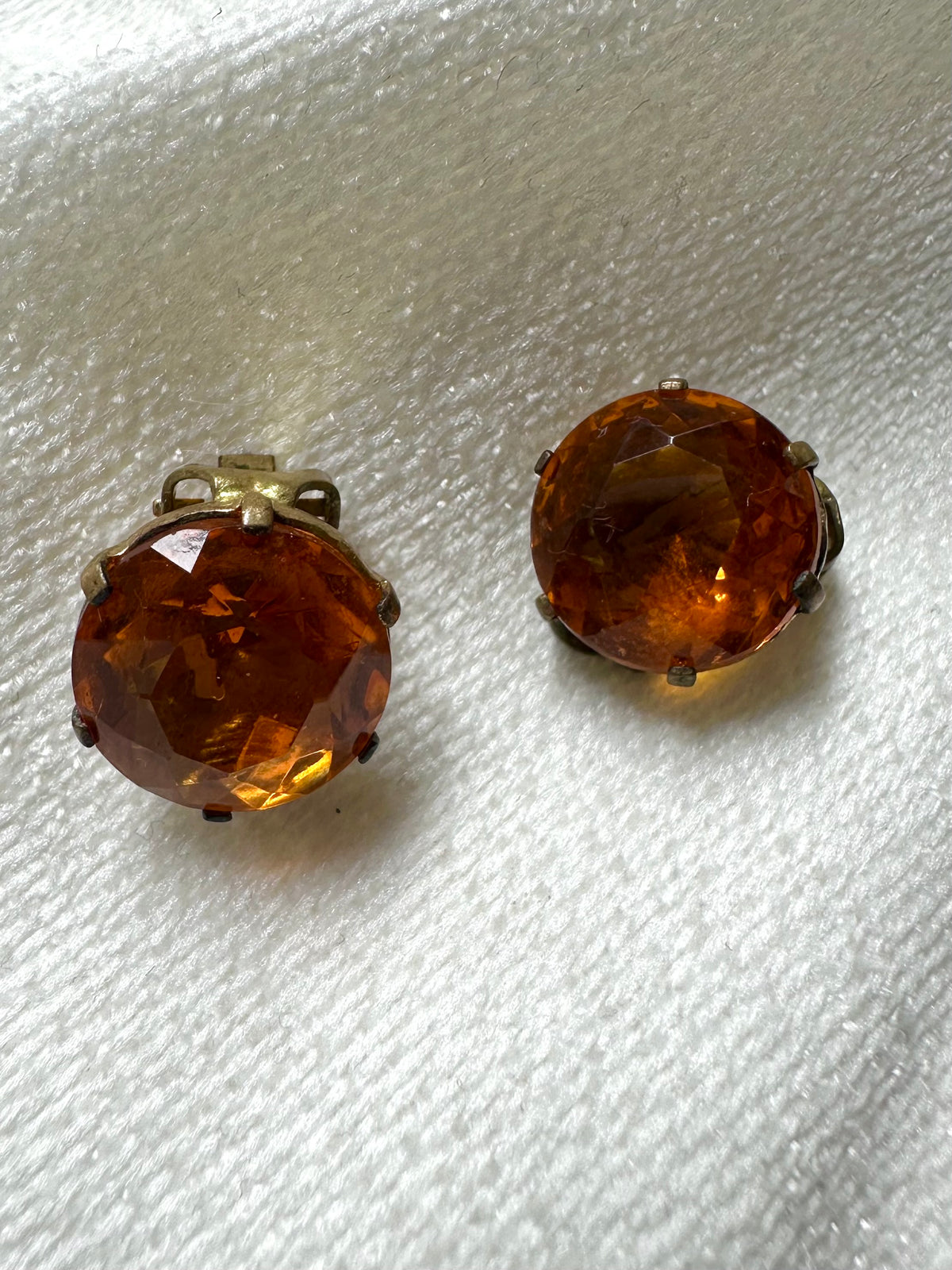 Vintage amberkleurige clips
