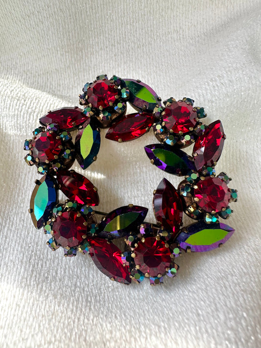 Vintage grote ronde broche met bloemen en bladeren