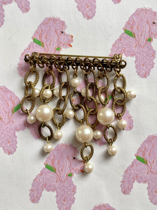 Vintage broche met hangende faux parels