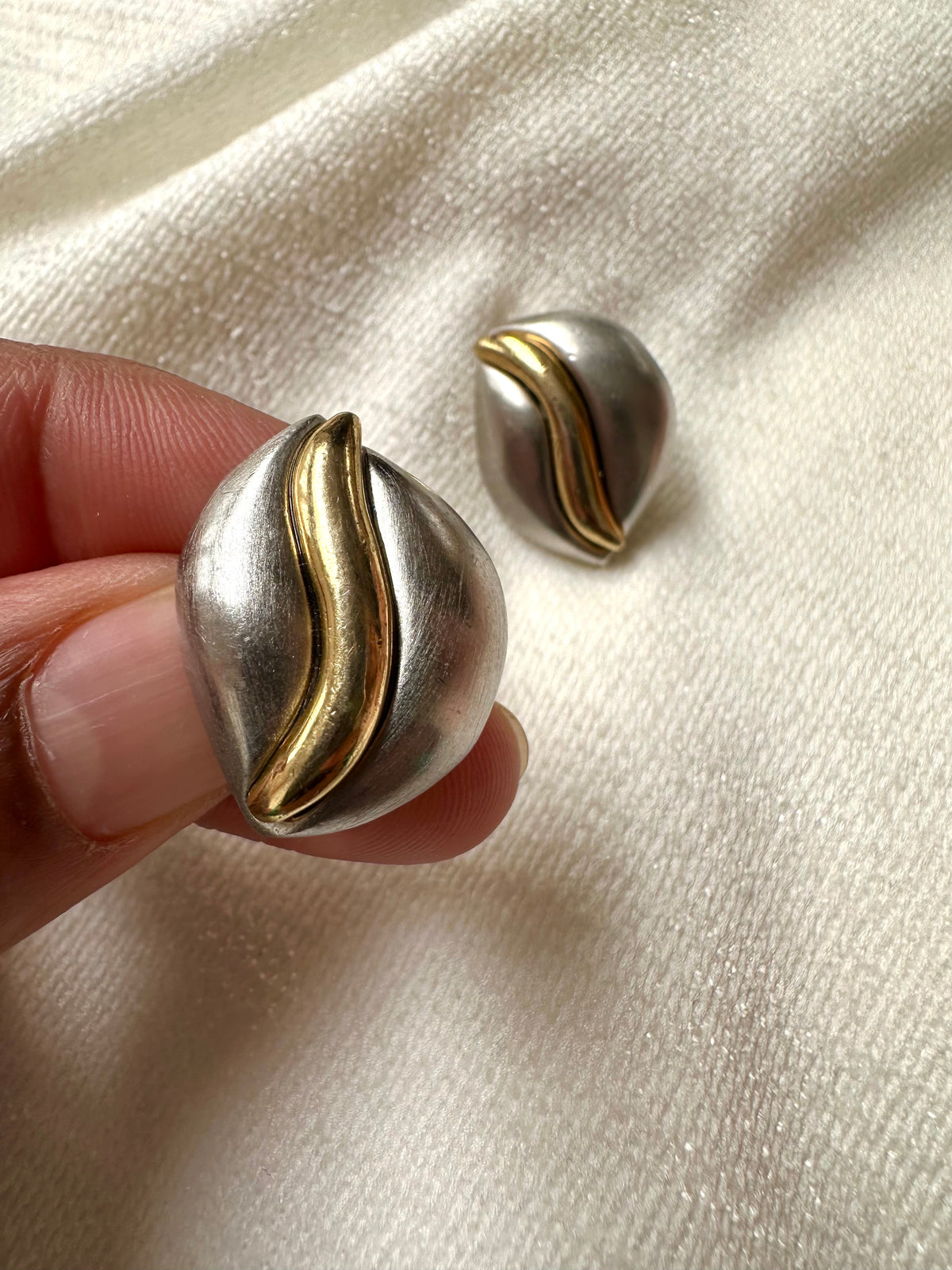 Vintage zilverkleurige swirl clips