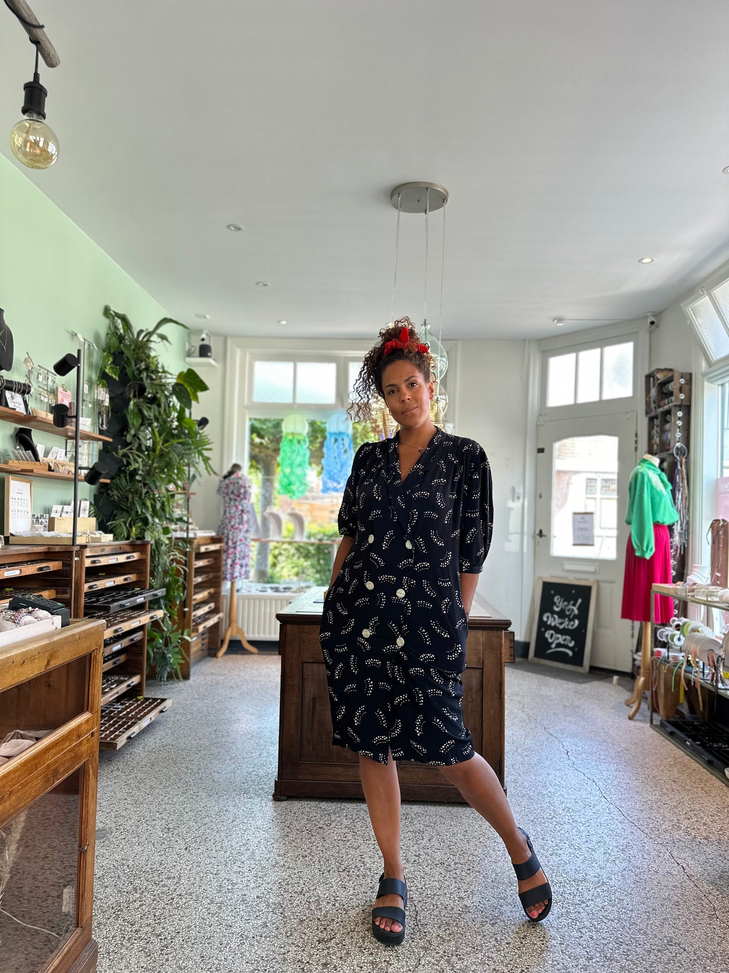 Vintage black&white viscose jurk
