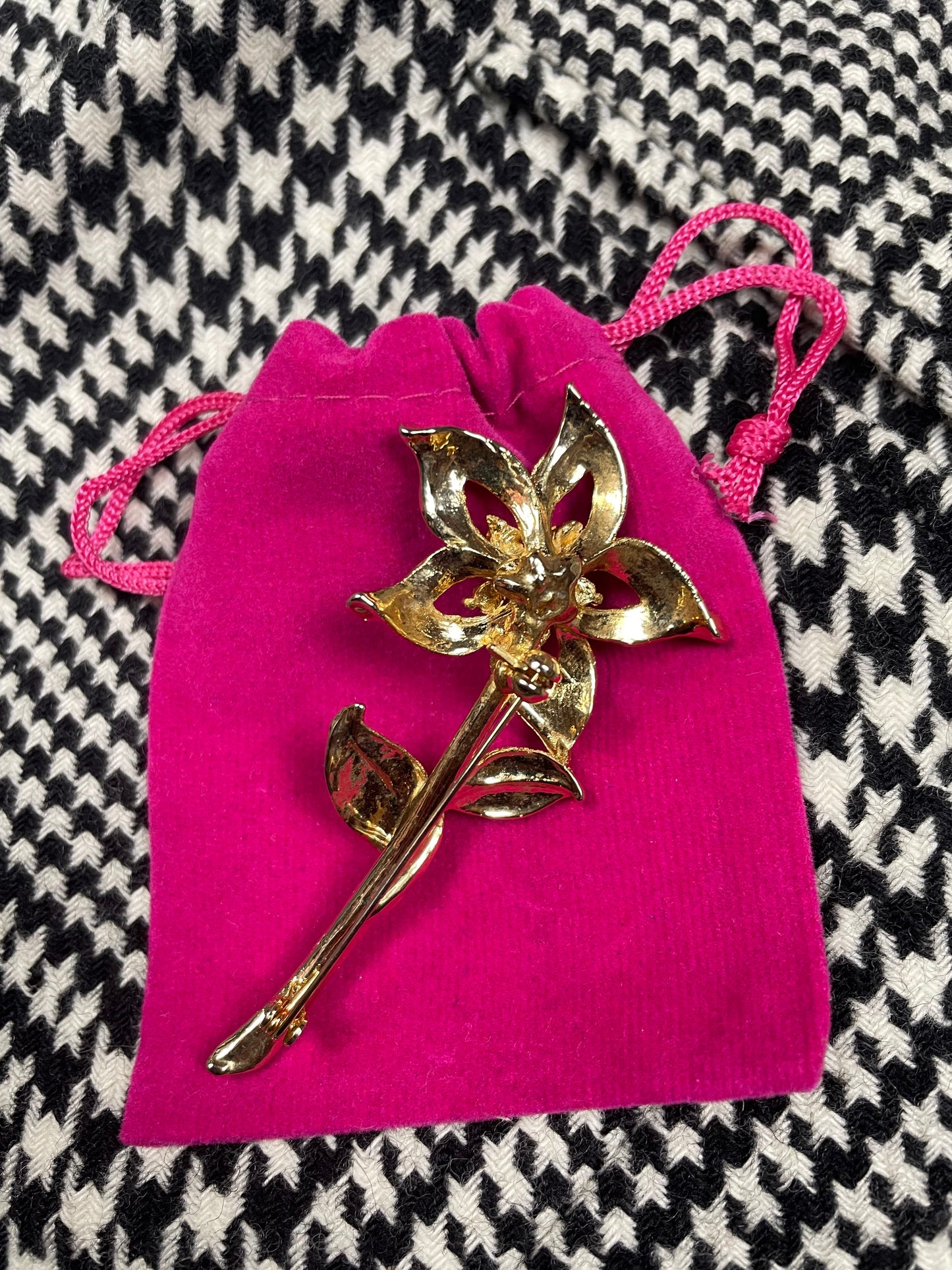 Vintage grote bloemen broche