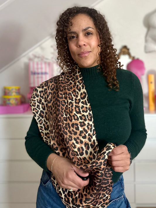 Langwerpige leopard print sjaal