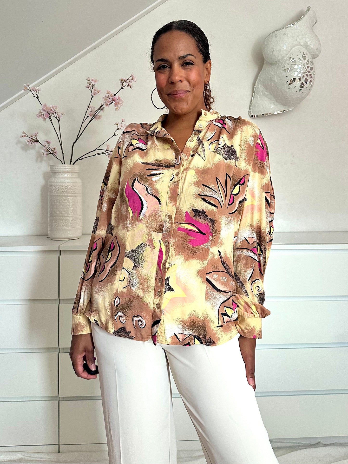 Vintage viscose blouse in beige met roze accenten - M/L