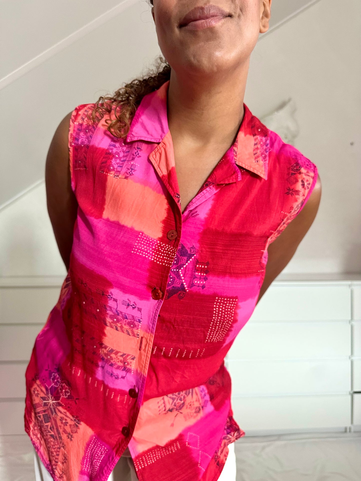 Vintage mouwloze blouse van viscose in koraaltint - M/L