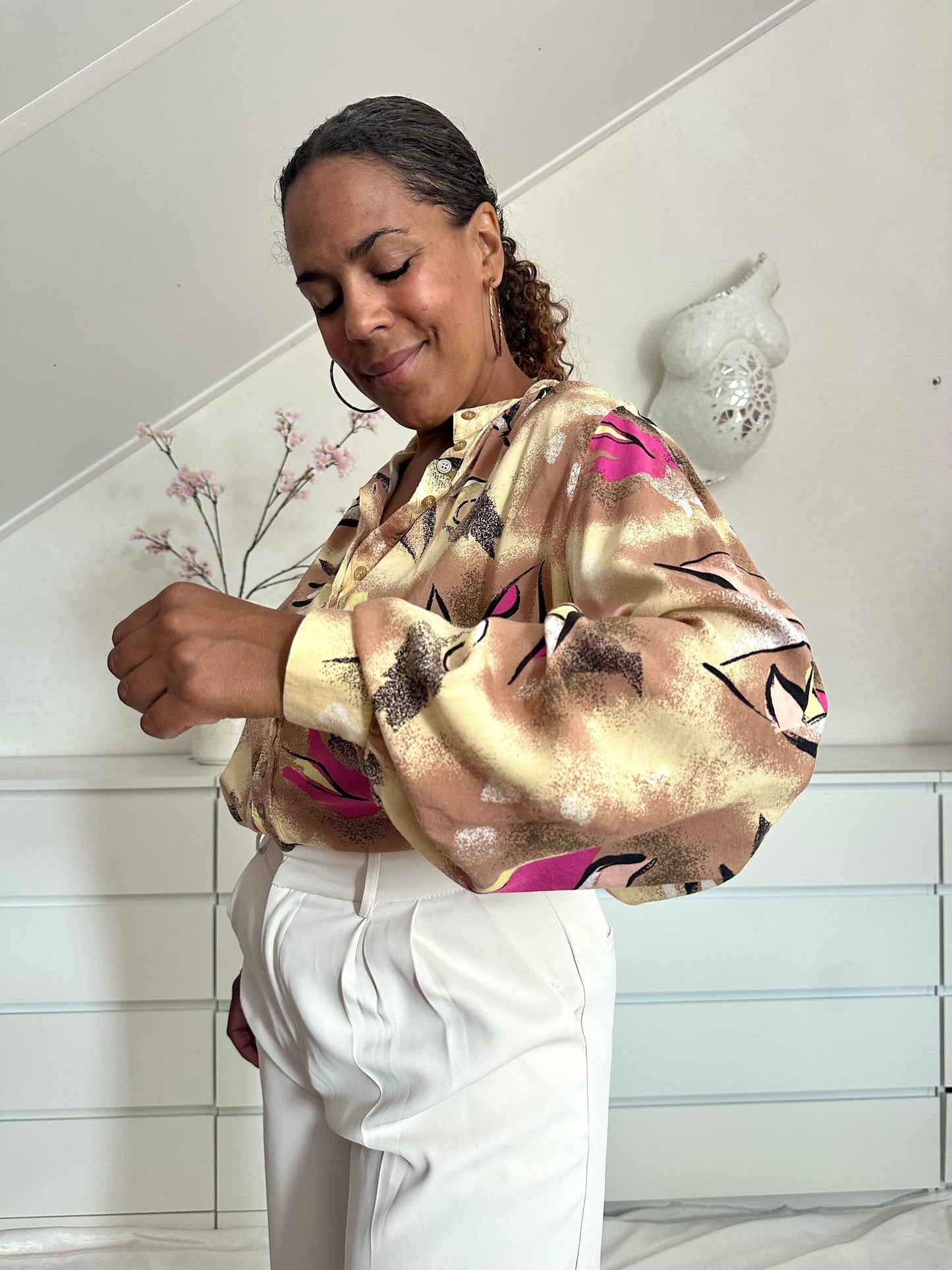 Vintage viscose blouse in beige met roze accenten - M/L