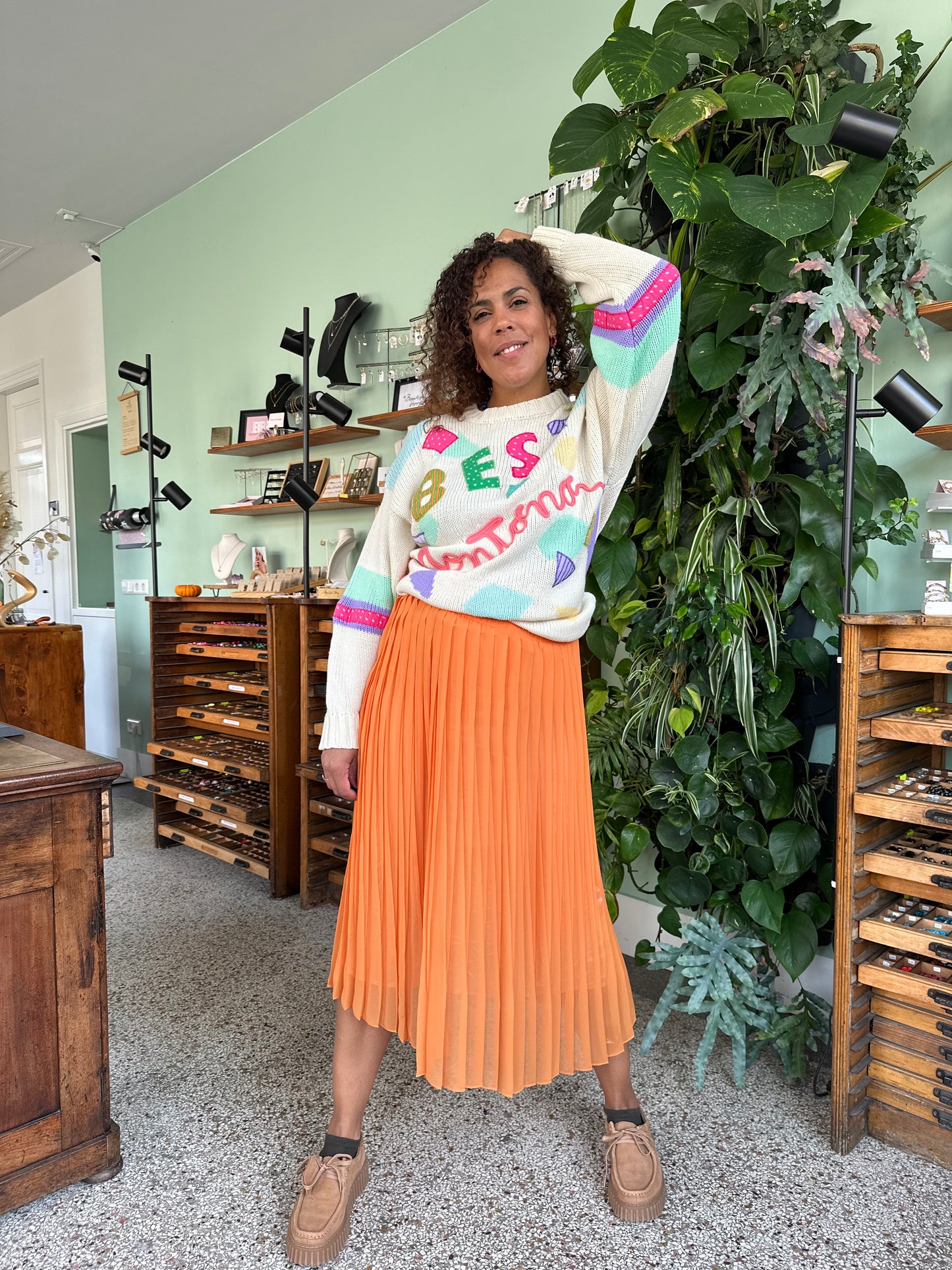 Vintage witte sweater met kleurrijke print