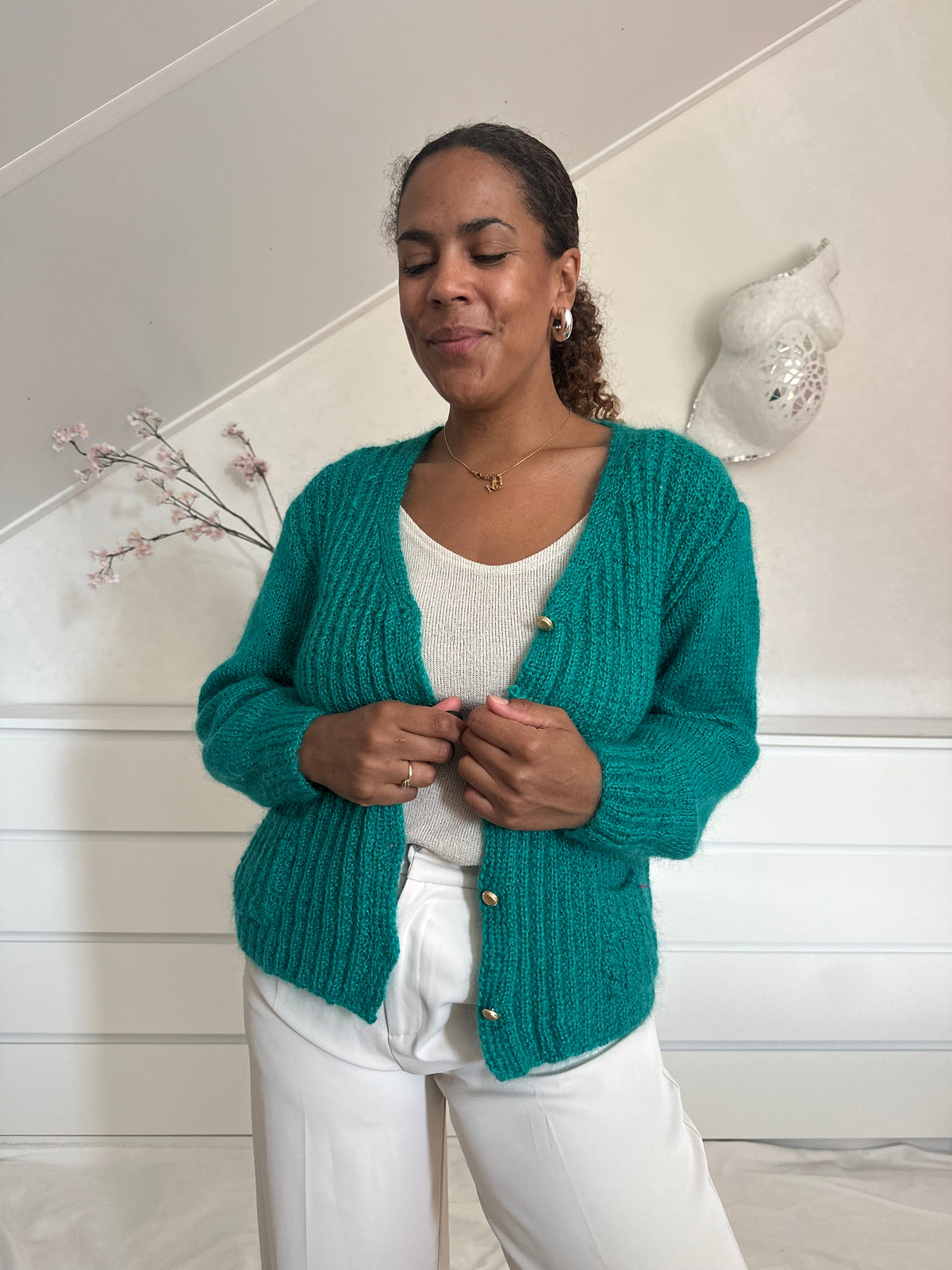 Vintage gebreid vest met gouden knoopjes in zeegroen - M