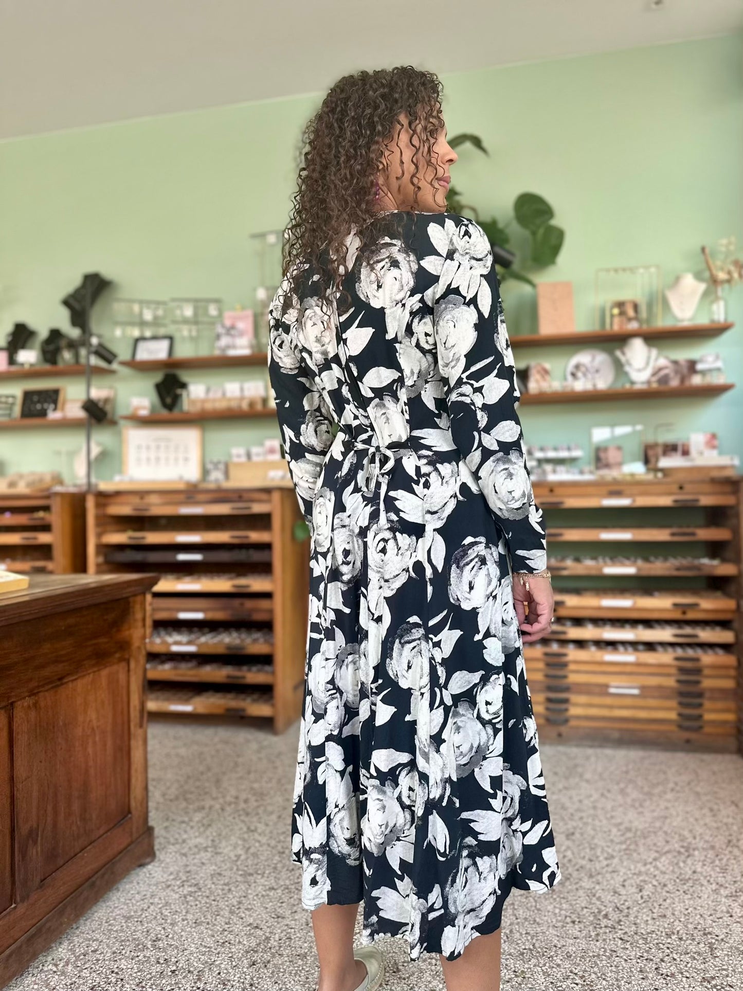 Vintage viscose klokjurk met bloemen M-L