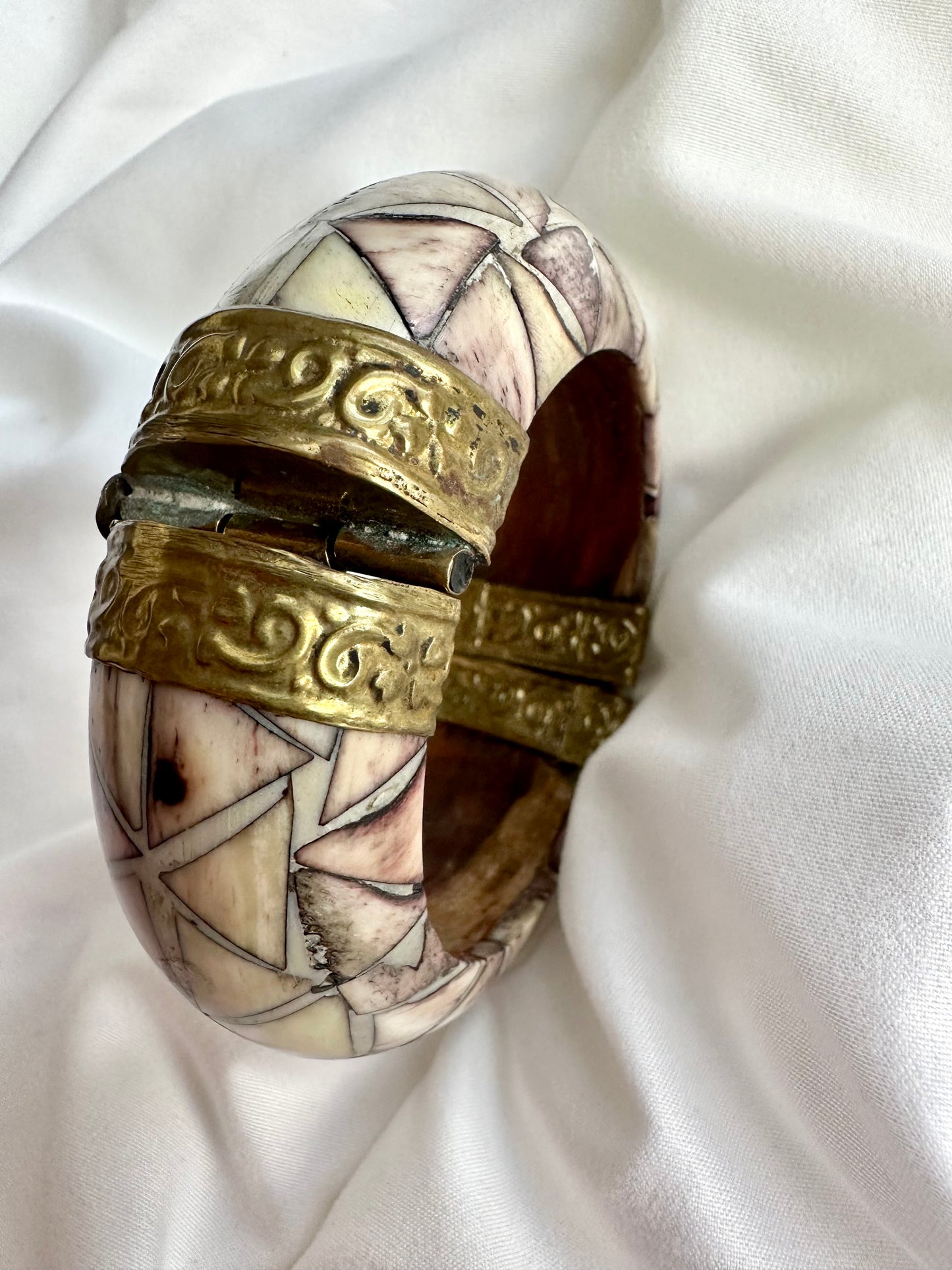 Vintage statement bone armband