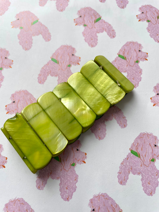 Groene schelpen armband