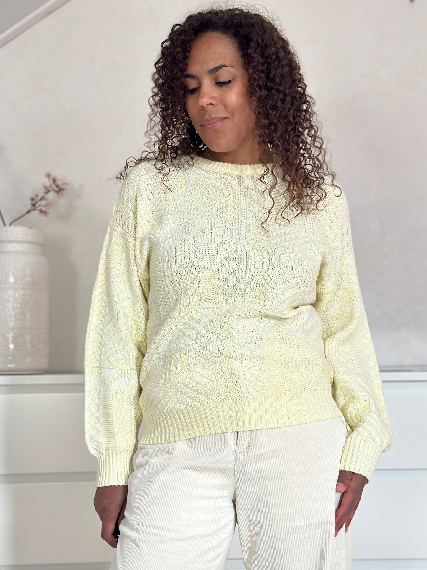Vintage butteryellow sweater - L