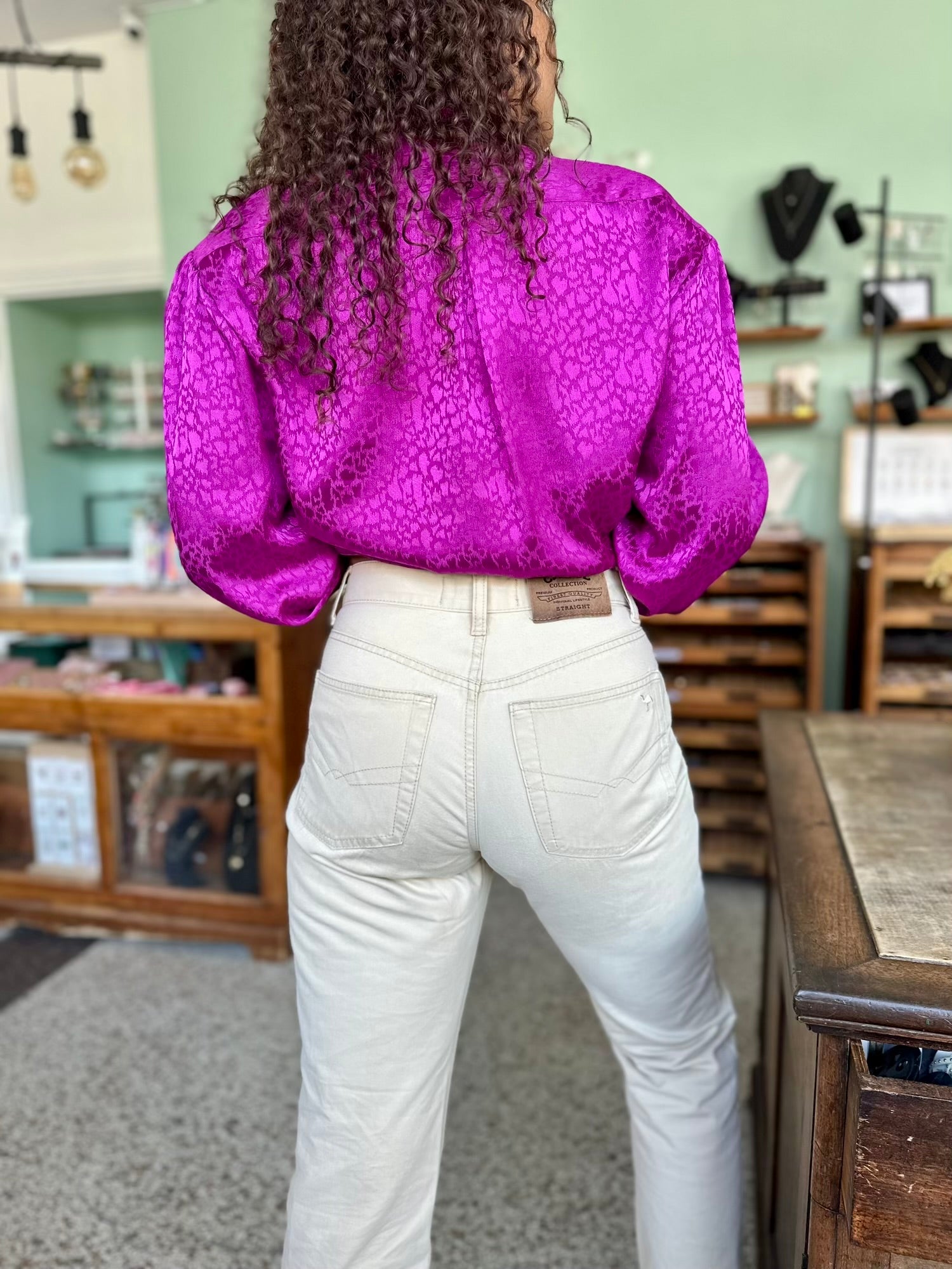 vintage creme kleurige jeans van het merk Camel in mid-waist lengte met lange rechte pijpen in relaxed fit