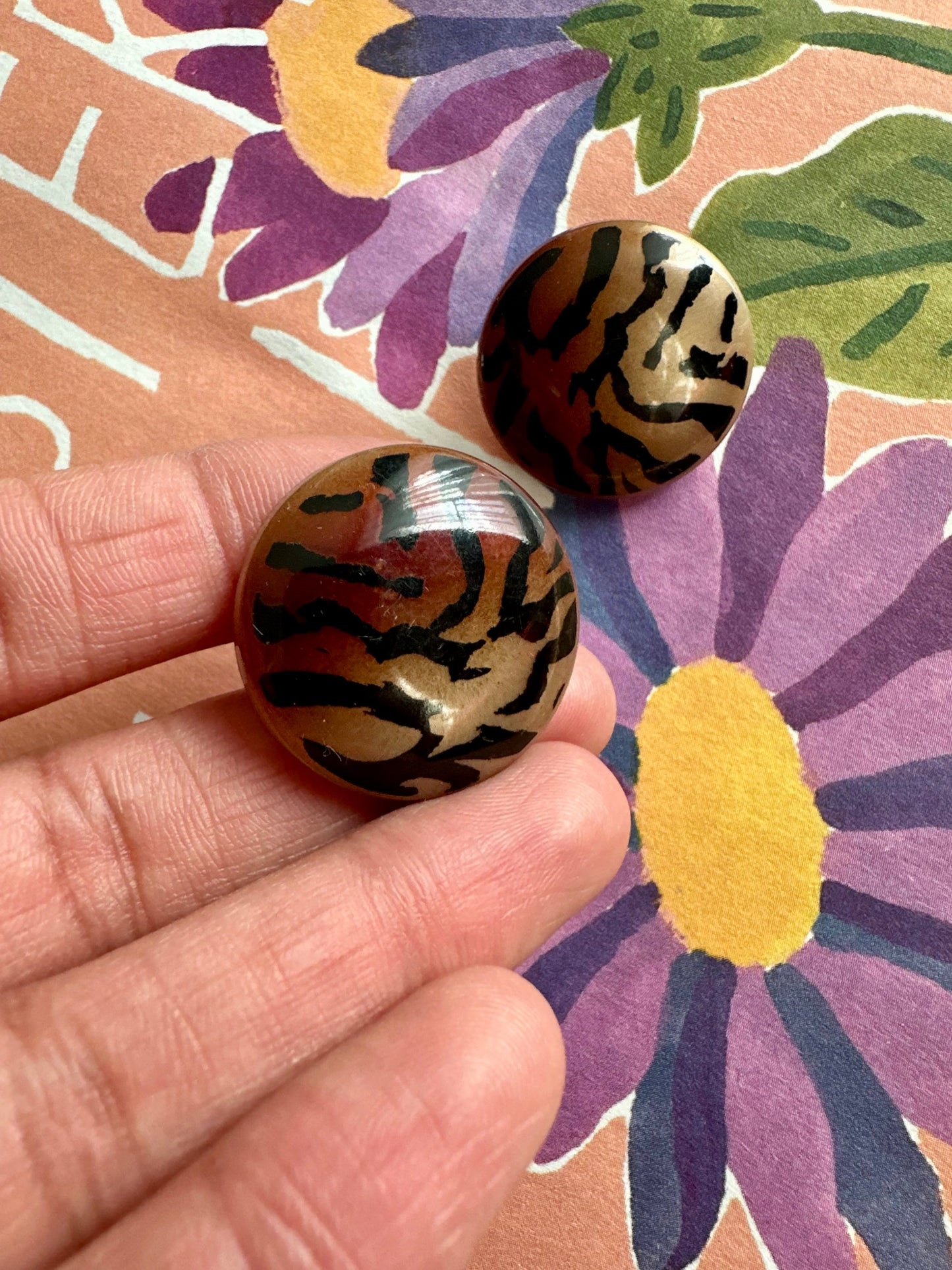 Vintage clip-oorbellen met tijgerprint 