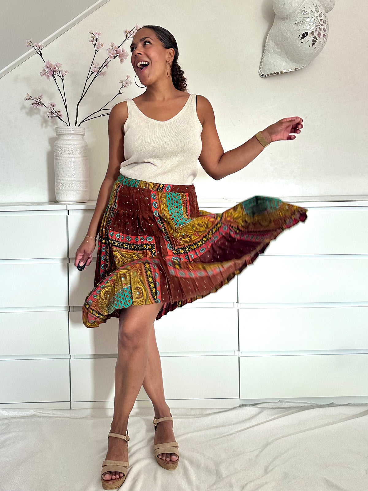Vintage zwierige rok met plissé in kleuren bruin turquoise en goud