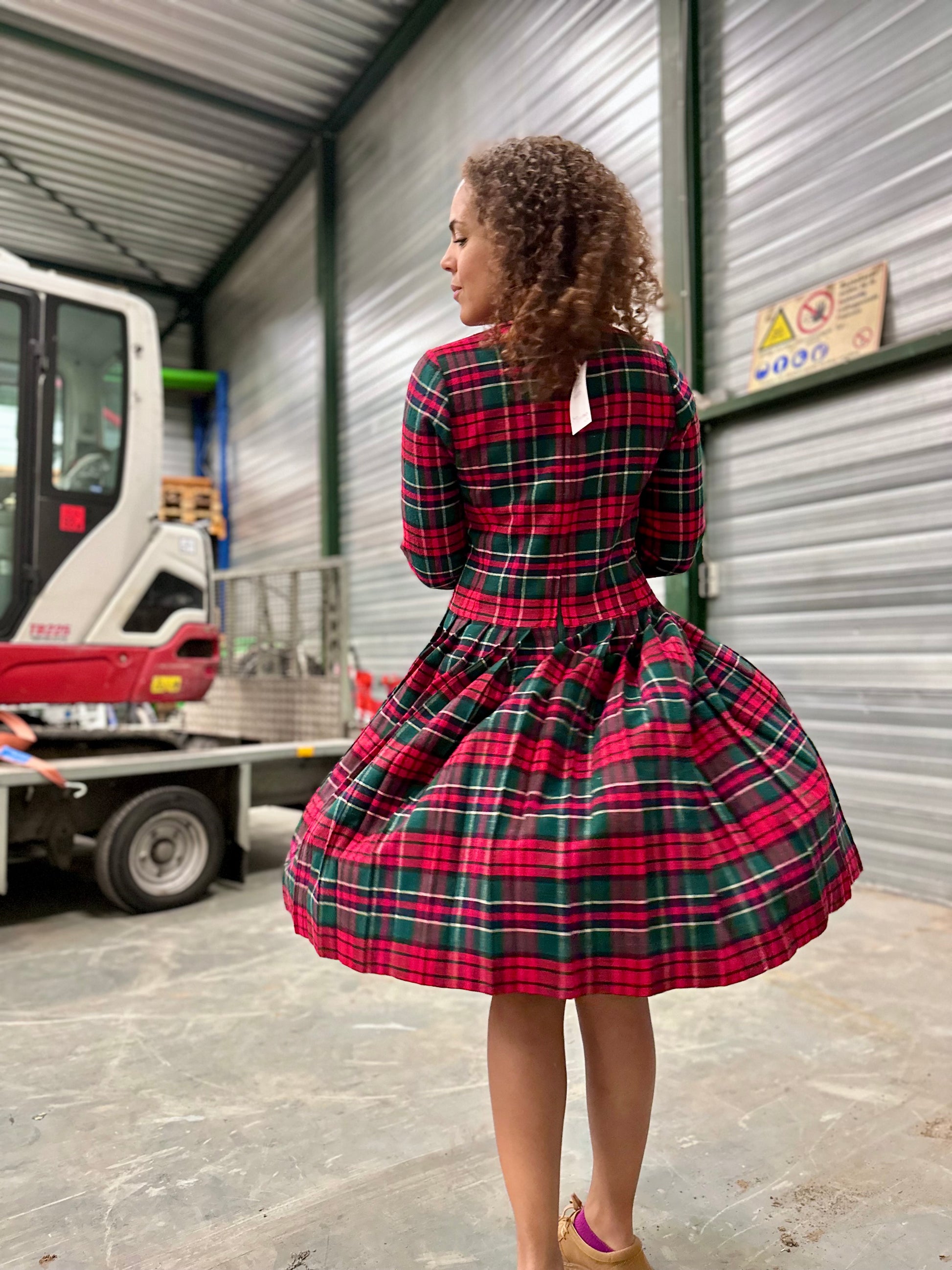 Retro jurk knielengte met tartan ruit in rood groen