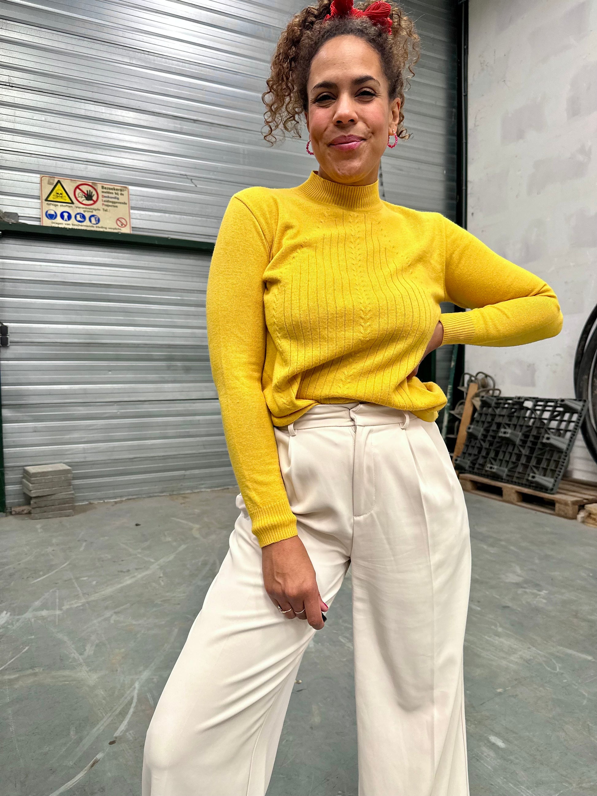 Vintage coltrui merinowol in okergeel zacht en warm