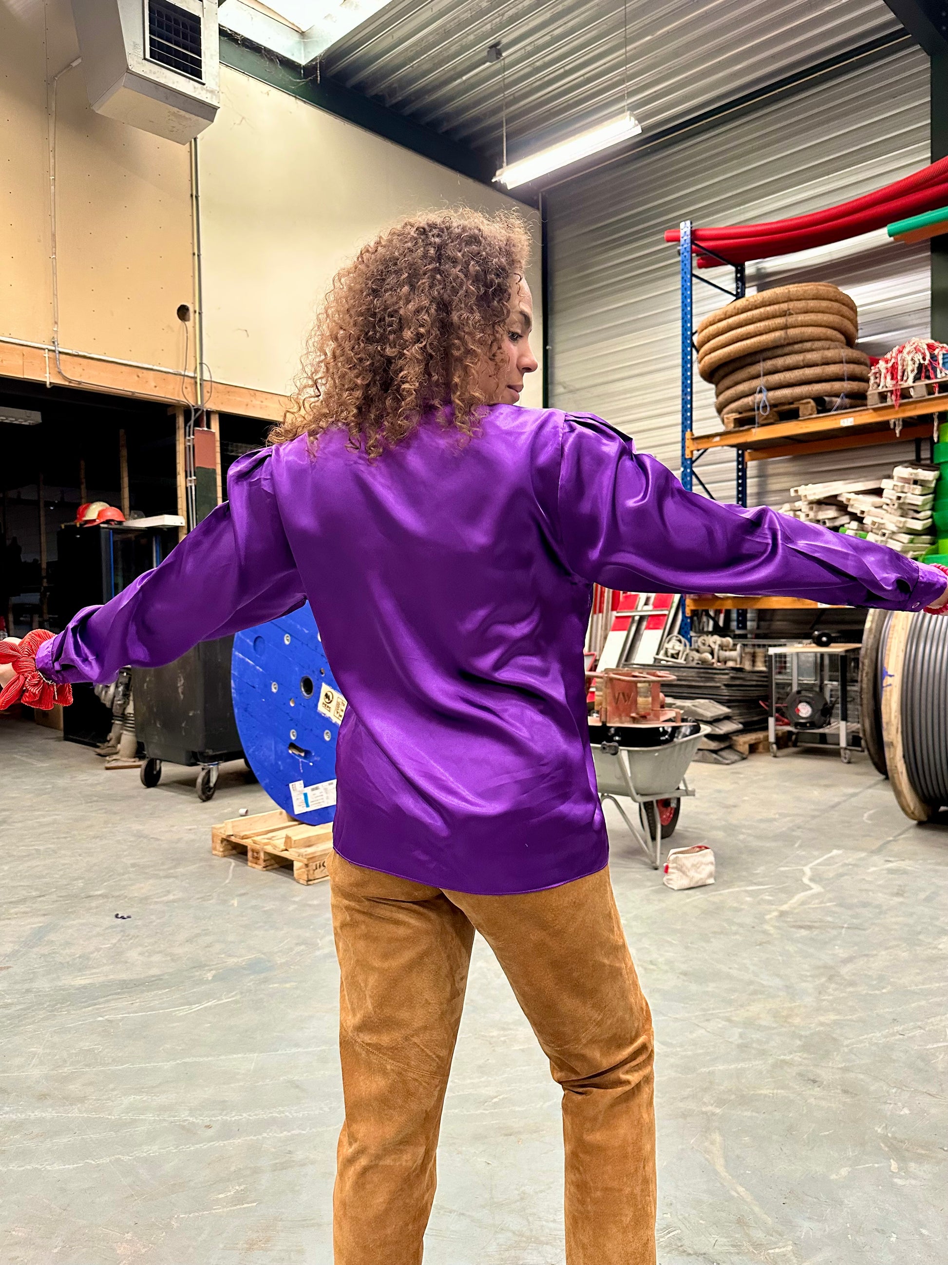 Vintage paarse glanzende blouse 