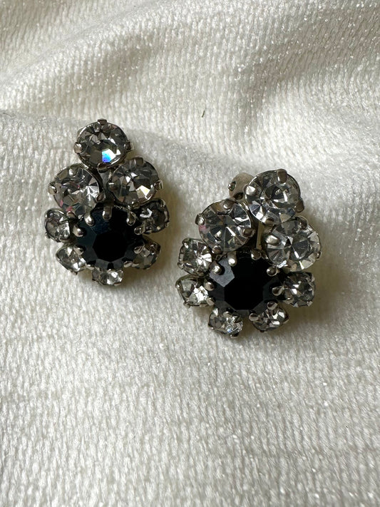 Vintage zilverkleurige druppel oorbellen met zwarte en heldere strass stenen