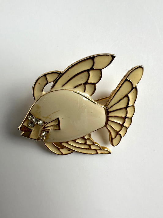 Vintage vergulde broche in de vorm van een vis, met een glanzende geëmailleerde bovenkant 