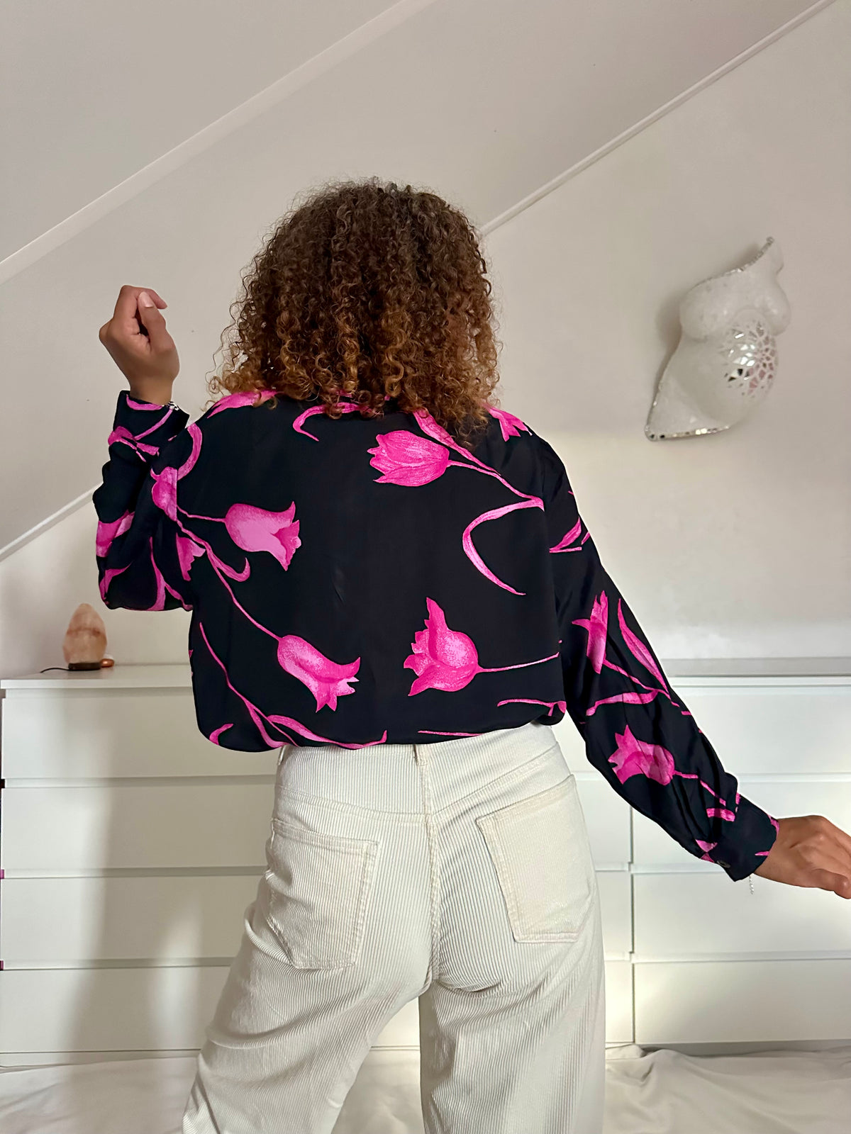 Vintage zwarte viscose blouse met fuchsia bloemen - XL/XXL